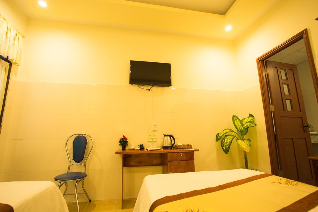 Holy Land Homestay ホイアン エクステリア 写真